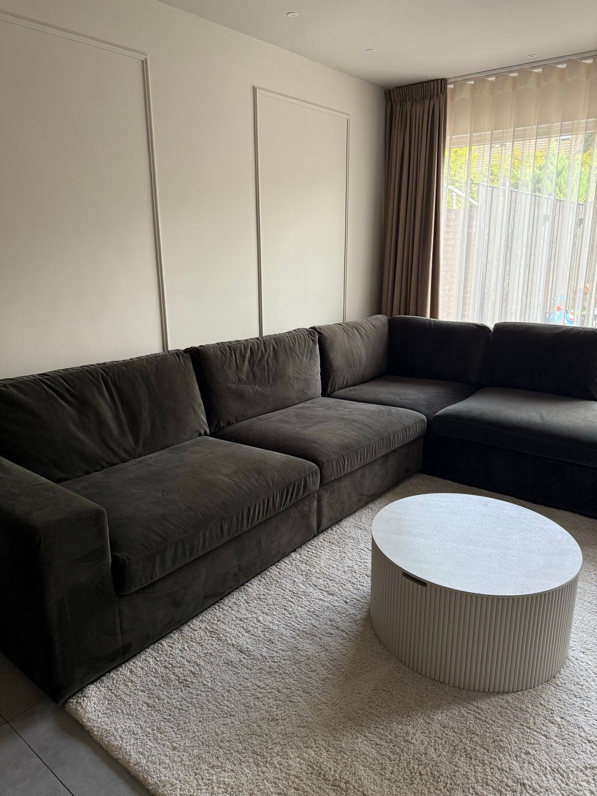 Grote comfortabele hoekbank, velvet groen, zo goed als nieuw, Huis en Inrichting, Banken | Bankstellen, Ophalen, 100 tot 125 cm