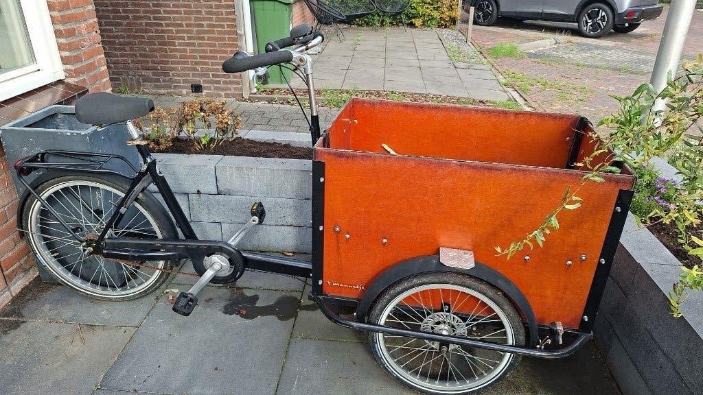 Bakfiets 4 persoons met versnellingen, 4 kinderen of meer, Gebruikt, Velgrem, Ophalen