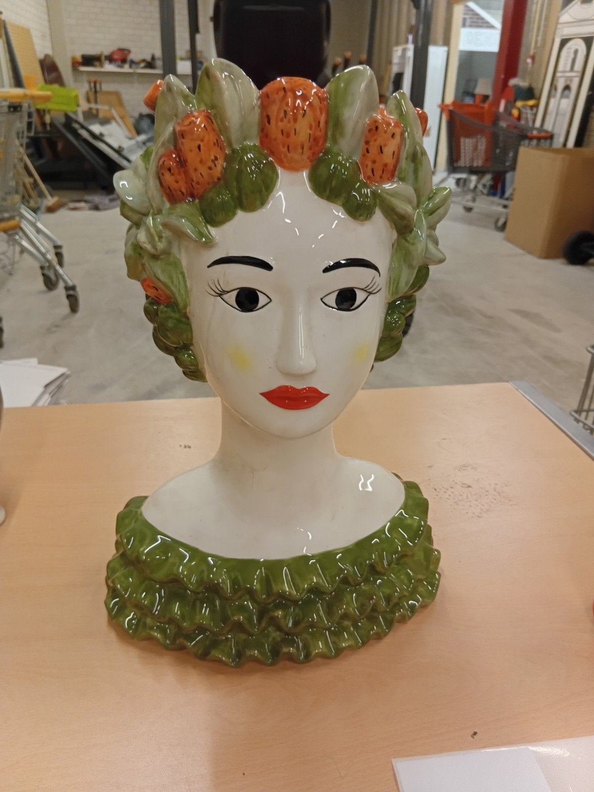 Decoratieve Bloempot Vrouwenhoofd met Aardbeien, Ophalen