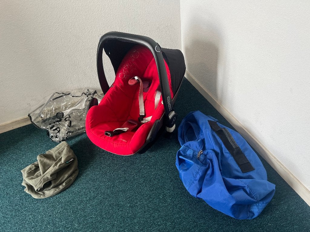 Maxi-cosi with extras, Kinderen en Baby's, Autostoeltjes, Ophalen, 0 t/m 13 kg, Maxi-Cosi, Gebruikt