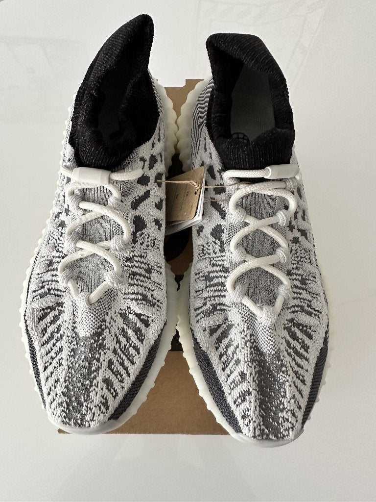 Yeezy Boost 350 V2 CMPCT Slate White (Panda) maat 43⅓, Wit, Nieuw, Ophalen of Verzenden, Sneakers of Gympen