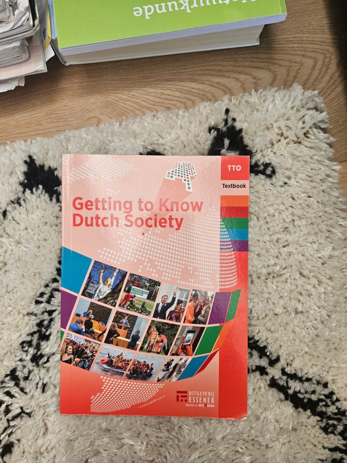 TTO Textbook: Getting to Know Dutch Society, Boeken, Ophalen of Verzenden, Gamma, Onbekend