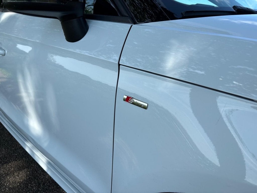 Audi A1 1.2 TFSI S-Line | Navigatie | 5-deurs | Licht metaal, Keurmerk '100% Onderhouden', 86 pk, 4 cilinders, Wit