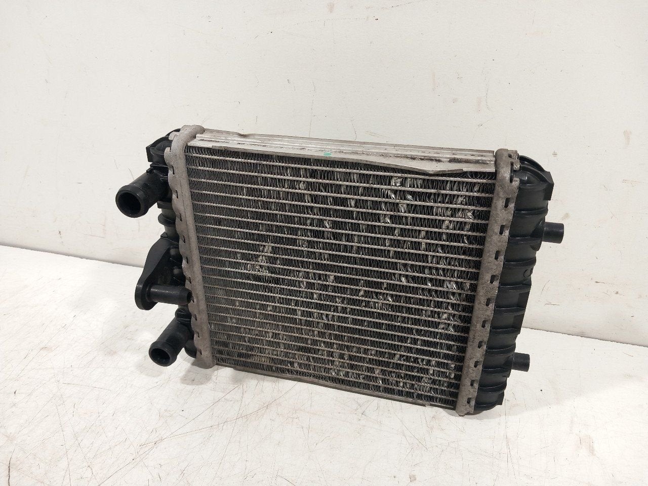 Radiateur Audi SQ5, Onderdelen@venauto.nl, Van der Ven Autorecycling B.V., Gebruikt, Ettenseweg 76, 4706 PB Roosendaal, The Netherlands