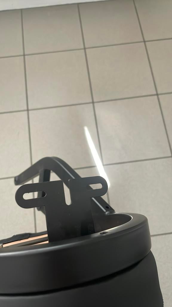 V20 achterzitje, Ophalen, Zo goed als nieuw, Zadel, Overige merken