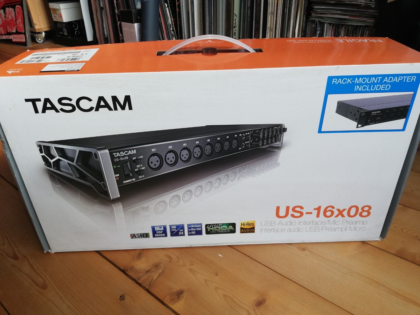 Tascam US-16x08 USB Audio Interface 16 inputs!, Muziek en Instrumenten, Mengpanelen, Gebruikt, 10 tot 20 kanalen, Microfooningang