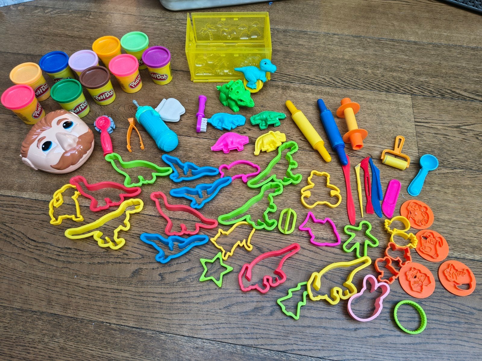 Grote Play-Doh set met klei, tandarts set en vormpjes, Ophalen, Gebruikt, Knutselen