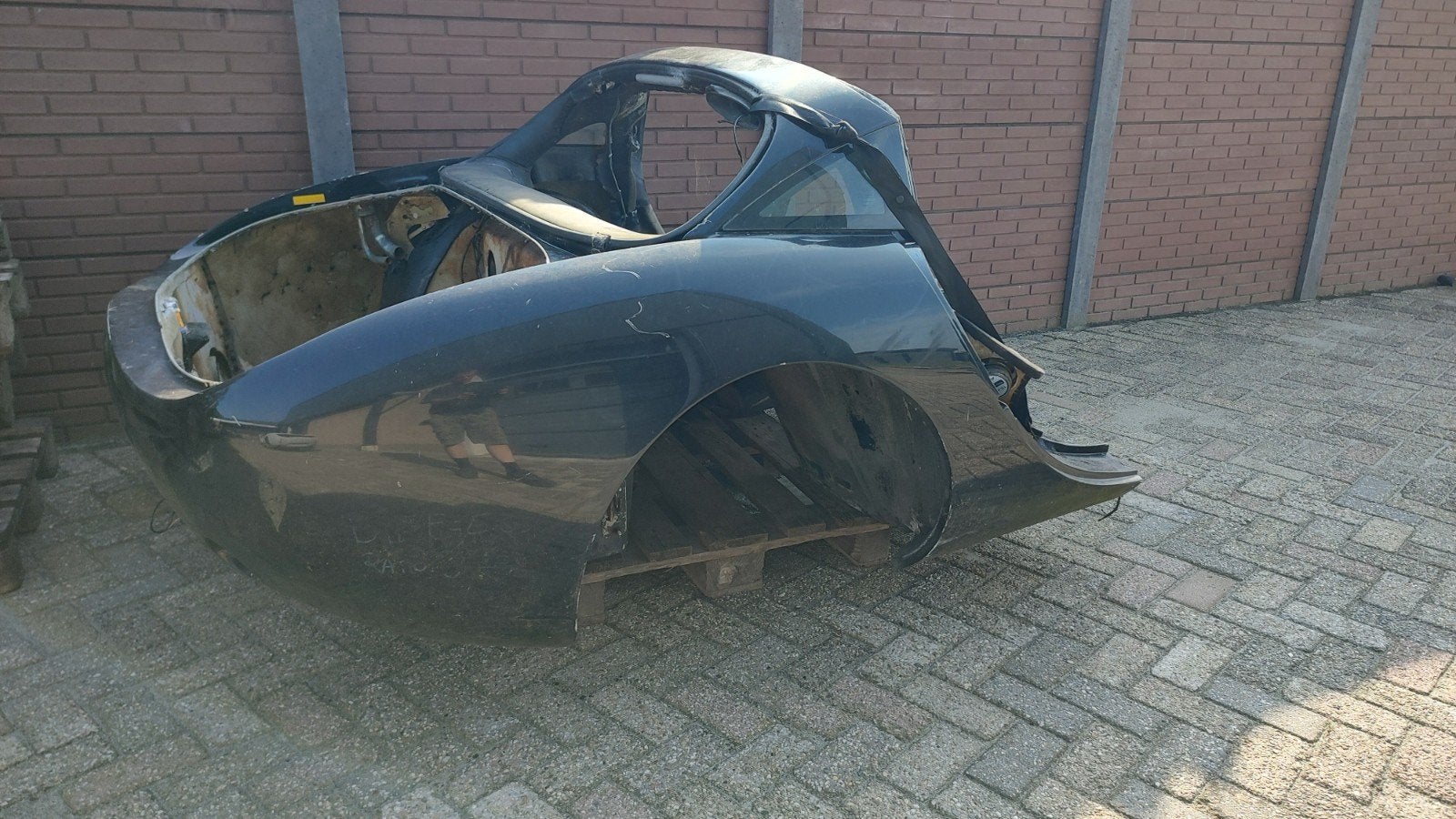 TVR Tuscan back shell, Ophalen