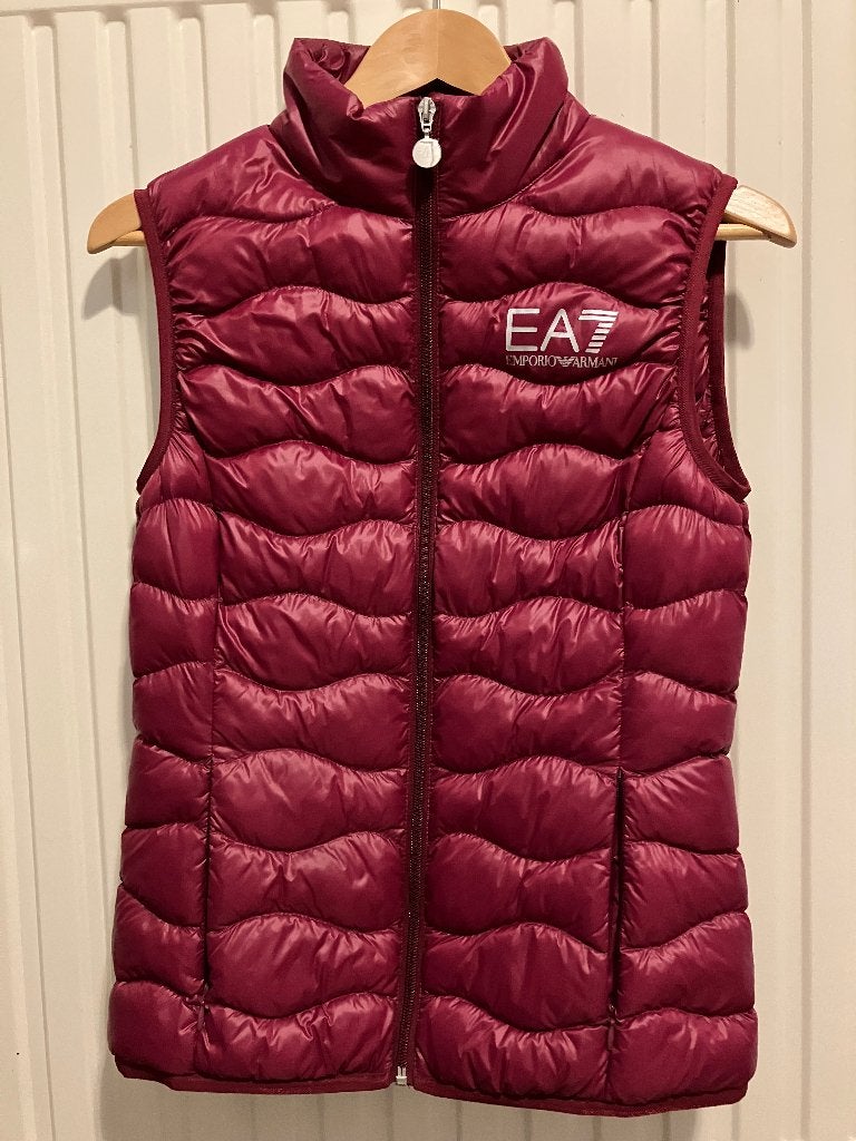 Bodywarmer MT 36, Armani, bordeaux, NIEUW, Armani, Nieuw, Ophalen of Verzenden, Maat 36 (S)