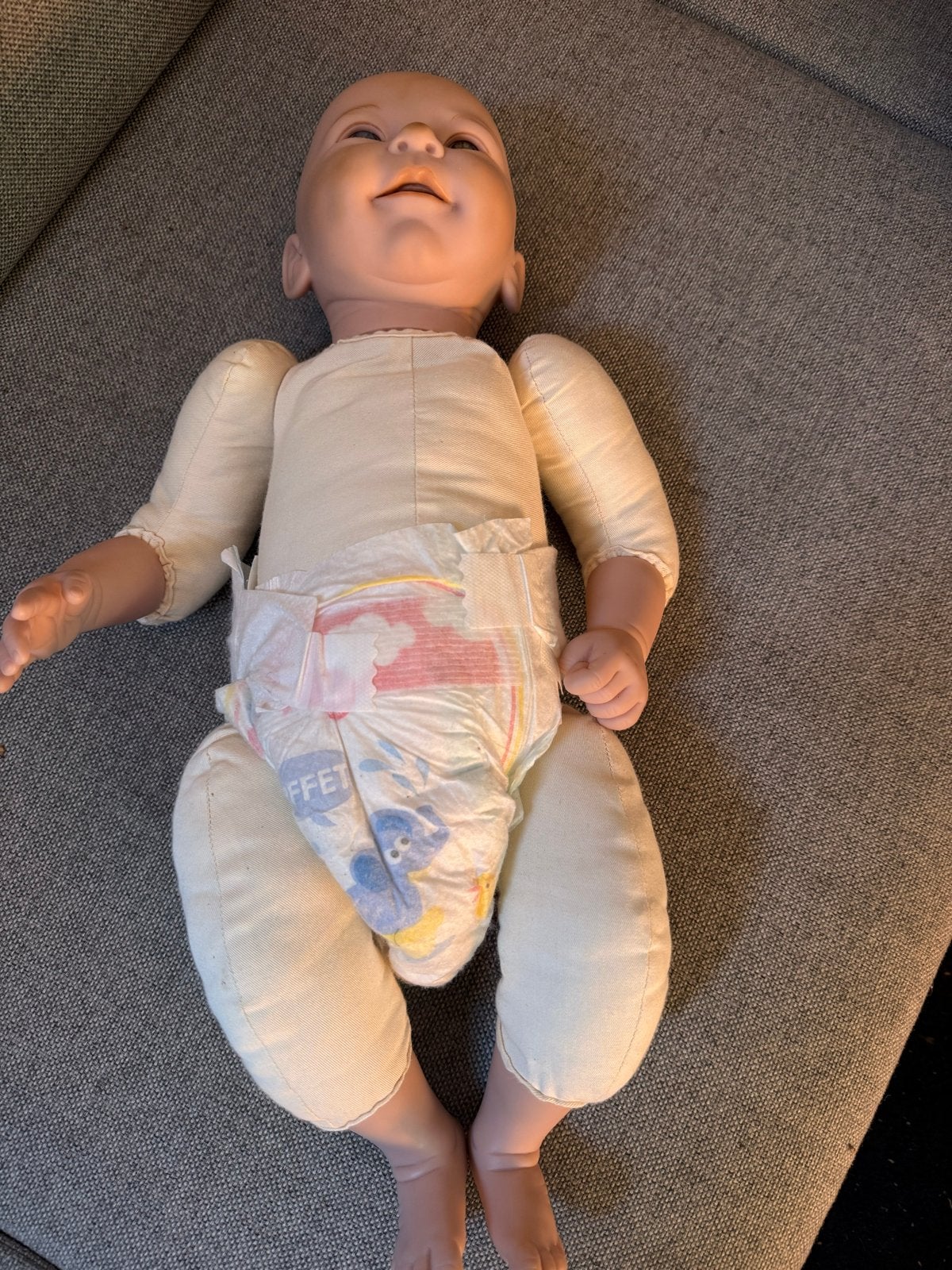 Renates Puppenstube Tragepuppe - Realistische Babypop, Ophalen, Gebruikt