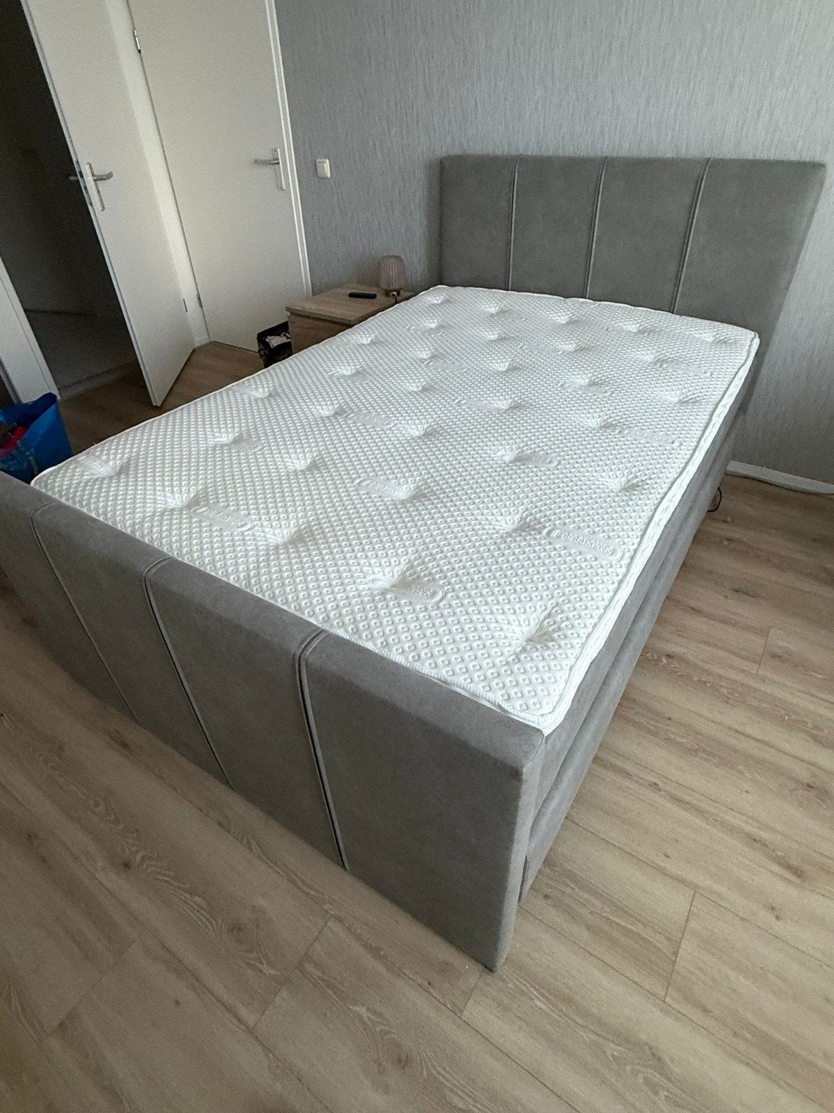 Elektrische verstelbare boxspring 140x200 met Pullman matras, Ophalen, Verstelbaar, Tweepersoons, 140 cm
