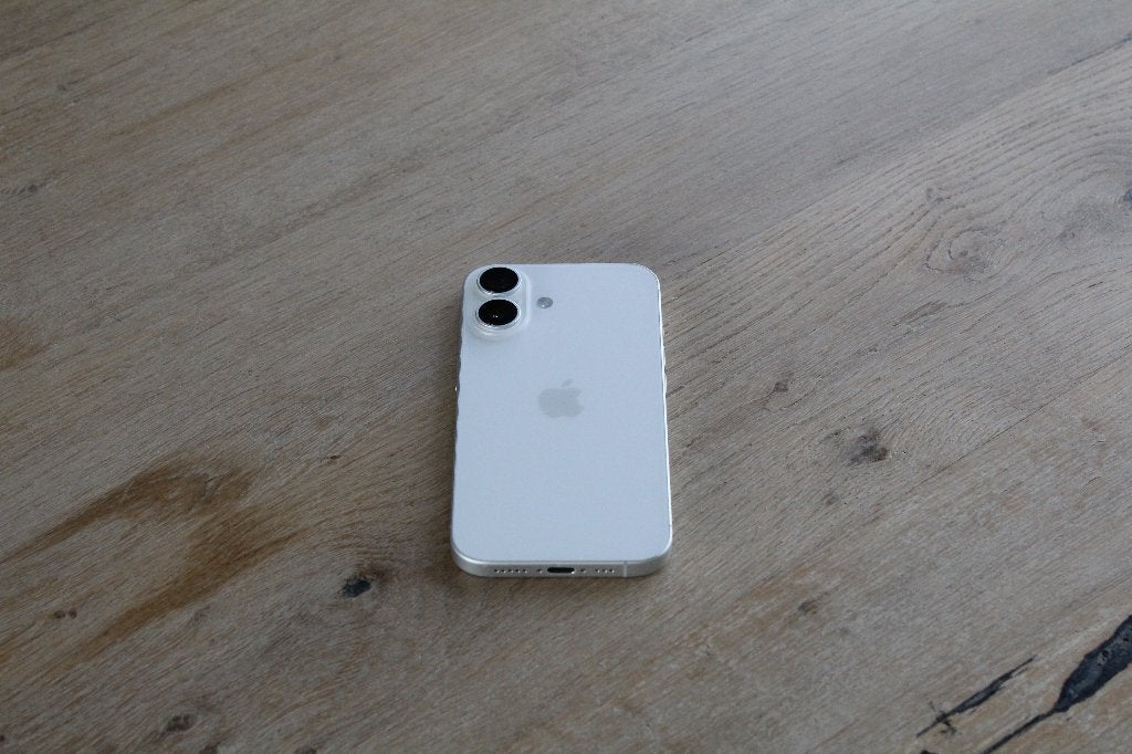 Apple iPhone 16 - 128GB - Wit | Batt 91% | Otterbox Case, Apple, Wit, IPhone 16, Ophalen of Verzenden