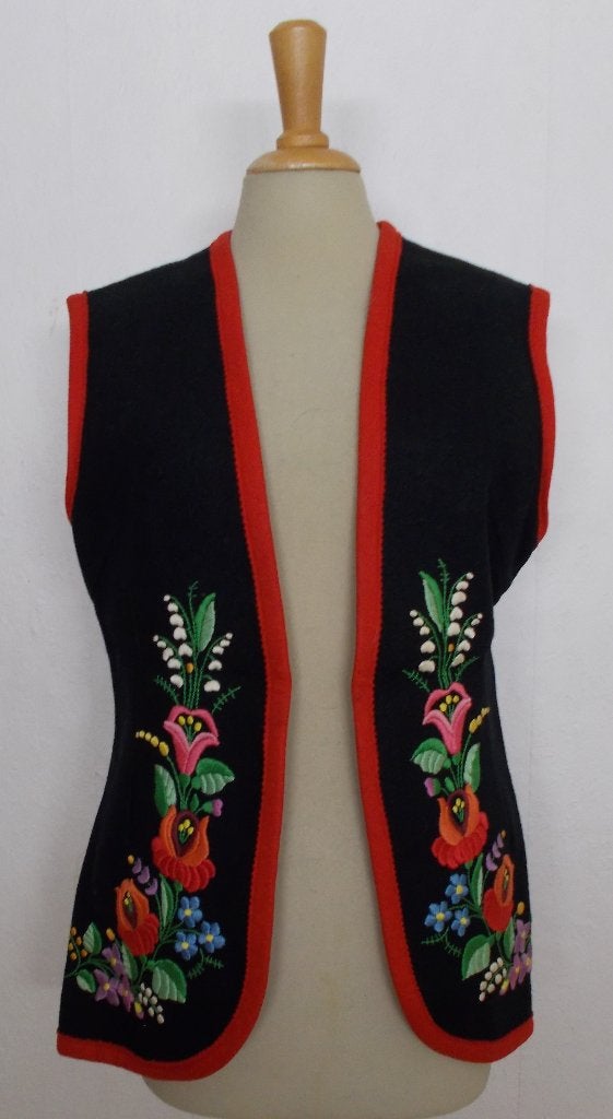 Vintage/trachten wollen gilet/vest met borduursels! M, Maat 38/40 (M), Overige kleuren, Verzenden, Zo goed als nieuw