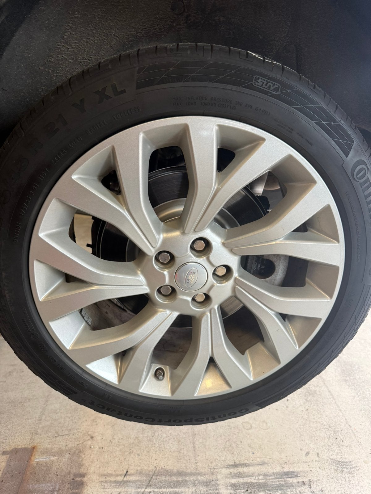 Range Rover (sport) velgen 21 inch met banden, Auto-onderdelen, Ophalen, 21 inch, 275 mm, Zomerbanden