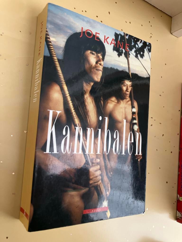 Kannibalen - Joe Kane, Boeken, Ophalen of Verzenden, Gelezen, Nederland