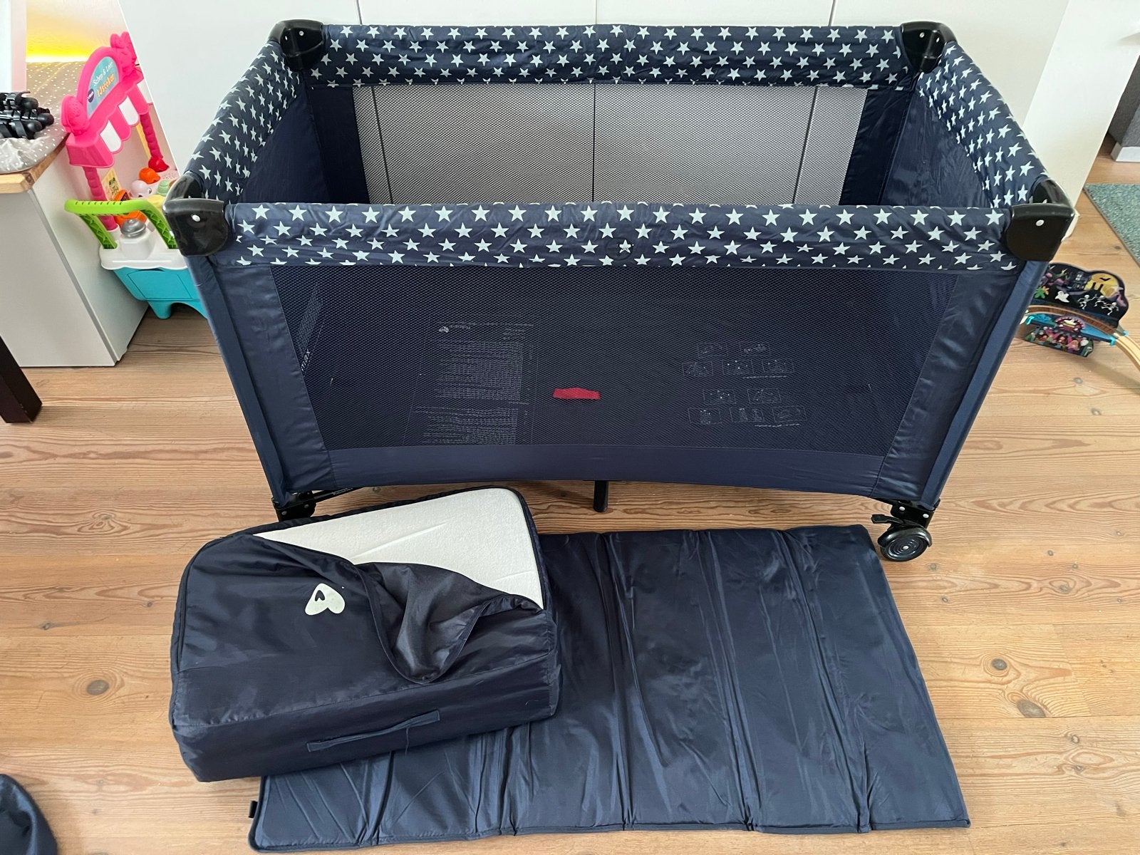 Prénatal campingbed Reisbed kind met matras en klamboe, Ophalen, Zo goed als nieuw, Reisbedje