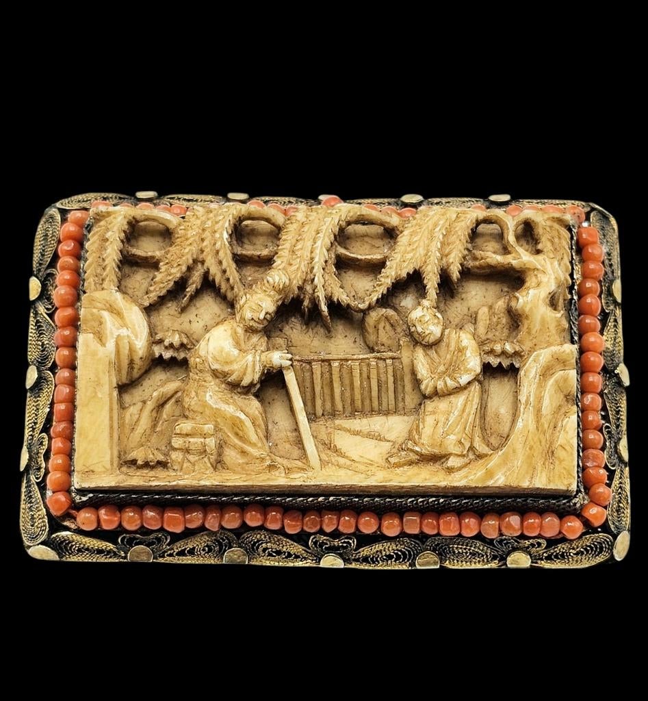 Antiek Zilver Broche handgesneden HertsHoorn met bloedkoraal, Verzenden, Zilver, Broche