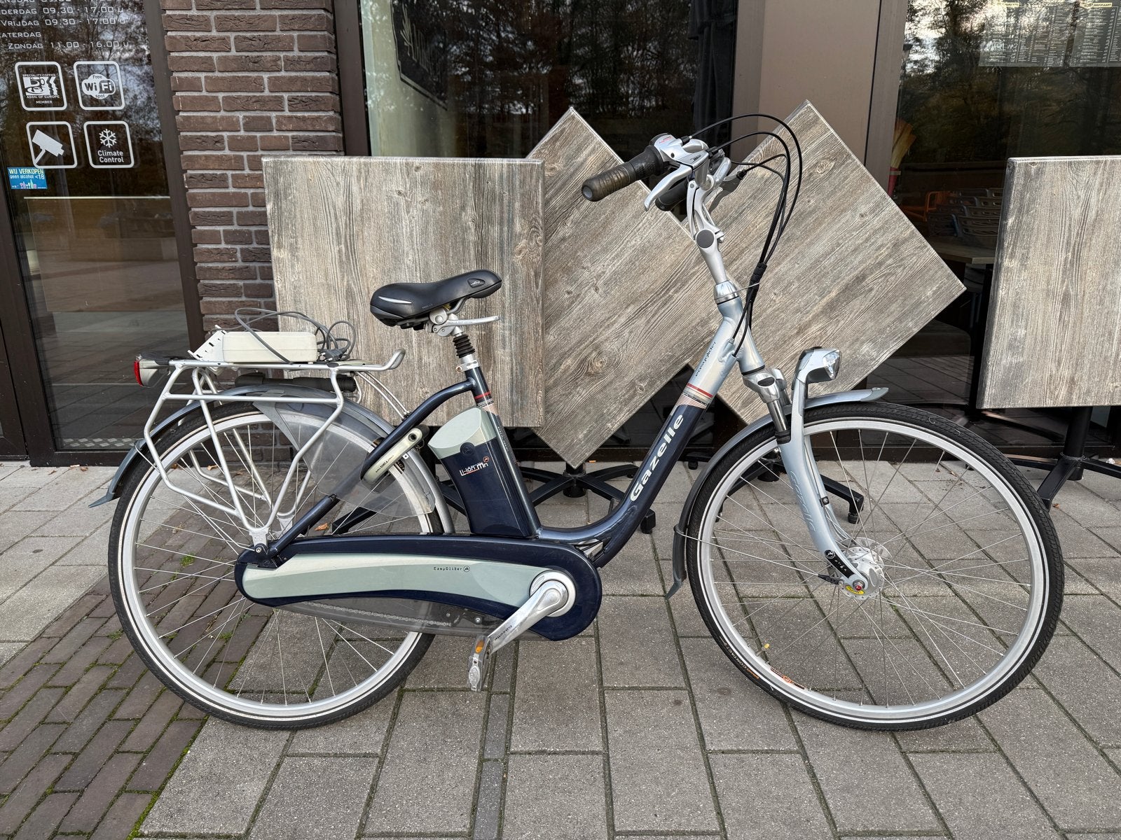 Nette Gazelle Oranje elektrische damesfiets 28 inch, Minder dan 30 km per accu, Ophalen of Verzenden, Zo goed als nieuw, 47 tot 51 cm