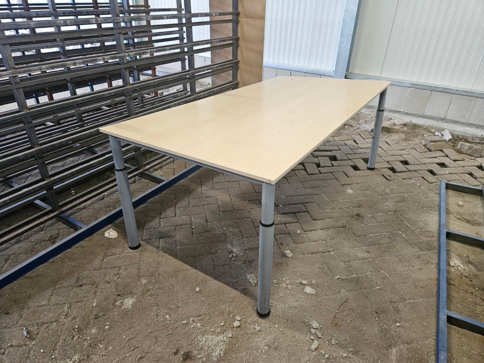 Bureau 200x100cm, Doe-het-zelf en Verbouw, Werkbanken, Ophalen, Gebruikt
