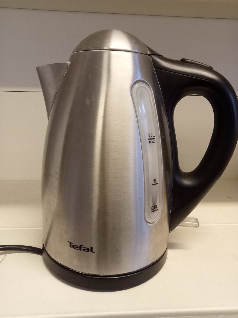 RVS waterkoker, 1 tot 2 liter, Ophalen of Verzenden, Zo goed als nieuw, Rvs