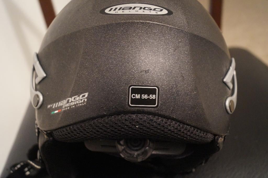 Ski helm mango maat 58 zwart bijna nieuw. Bekijk ook mijn an, Overige merken, 160 tot 180 cm, Ophalen of Verzenden, Zo goed als nieuw