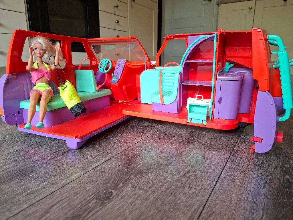 Vintage Barbie Camper met pop en accessoires, Ophalen of Verzenden, Gebruikt, Accessoires