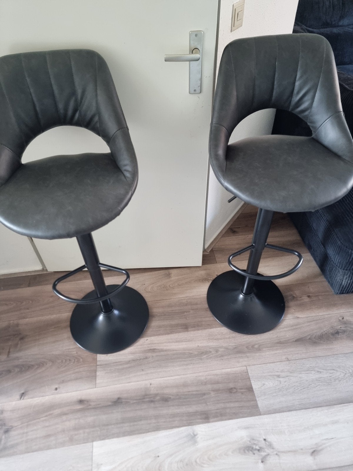 2x Verstelbare Barstoelen, Ophalen, Gebruikt, 90 cm of meer, In hoogte verstelbaar