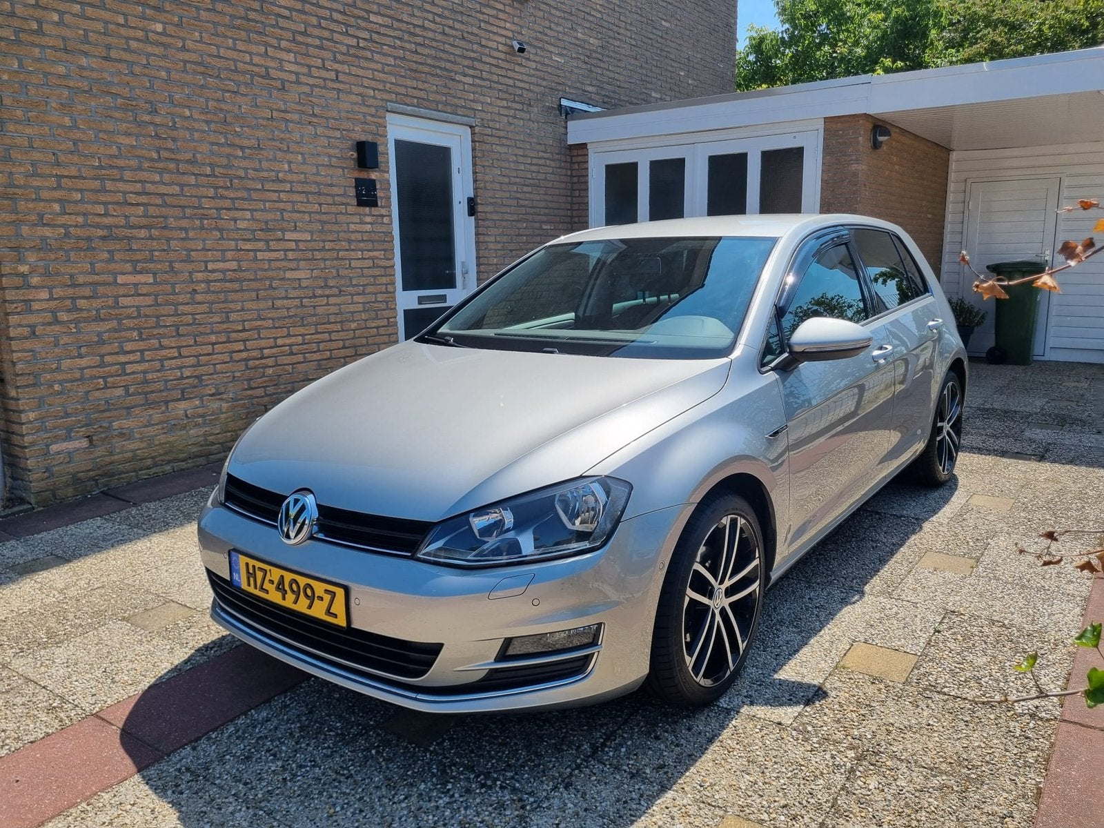Volkswagen Golf 1.4 TSI 92KW 5D DSG 2015 Grijs, 125 pk, Zwart, 4 cilinders, Leder