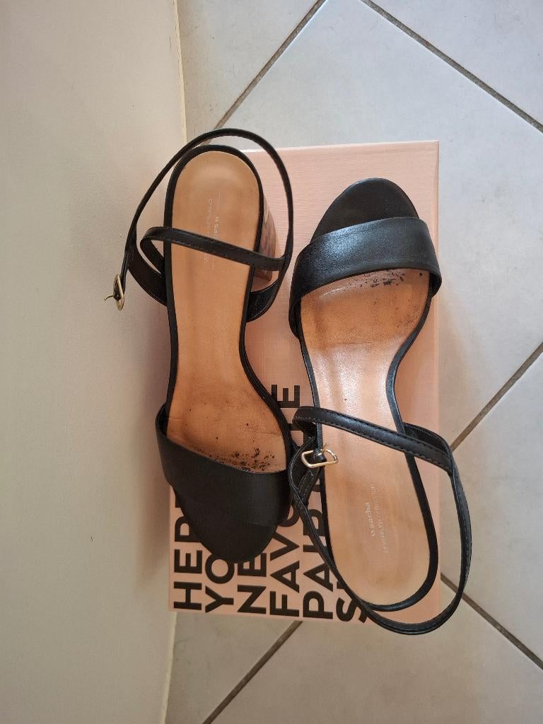 Schoen sandaal sacha zwart, Zwart, Zo goed als nieuw, Sacha, Sandalen of Muiltjes