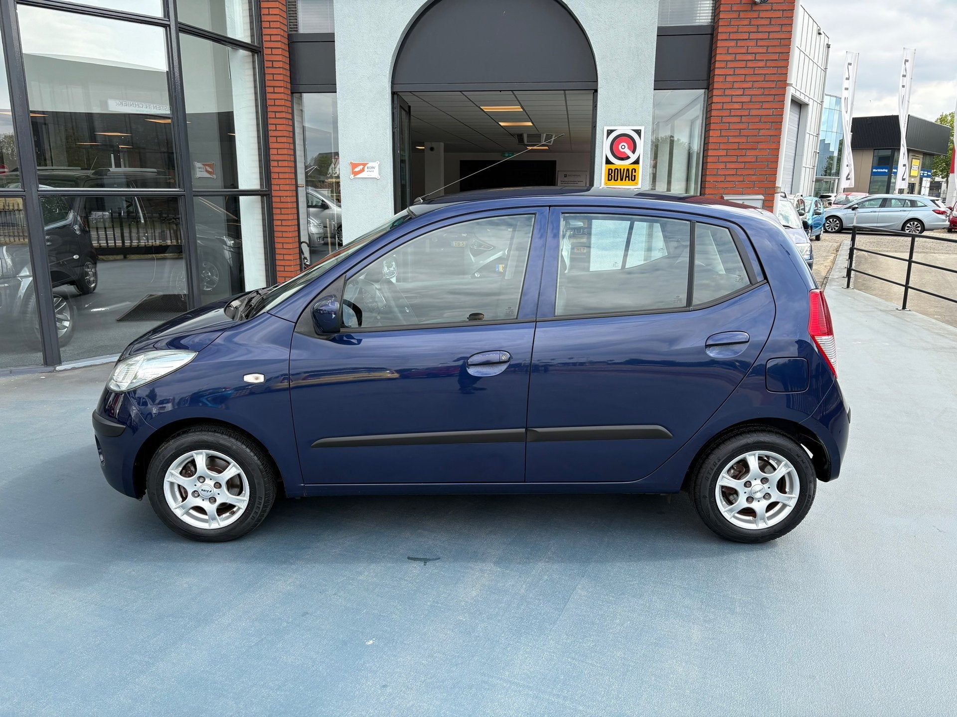 Hyundai I10 1.1 Dynamic AIRCO NIEUWE APK, Auto's, Voorwielaandrijving, 31 €/maand, 4 cilinders, Bedrijf