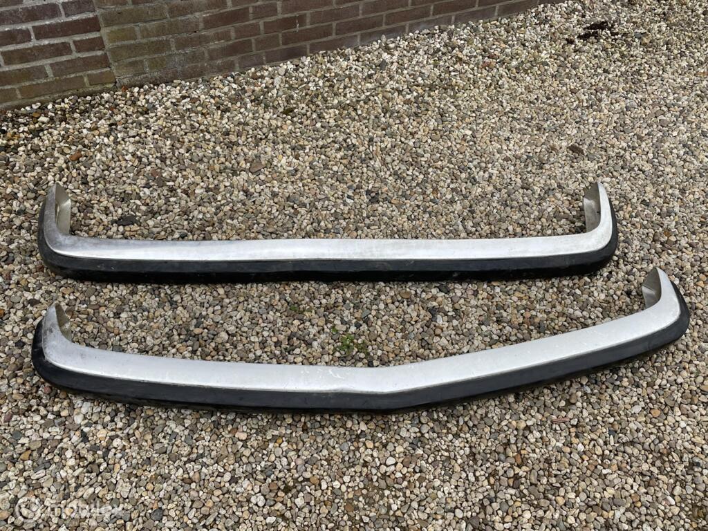 Volvo 142 144 145 140 voor en achter bumper alu origineel, Gebruikt, Ophalen of Verzenden, Achter, Bumper
