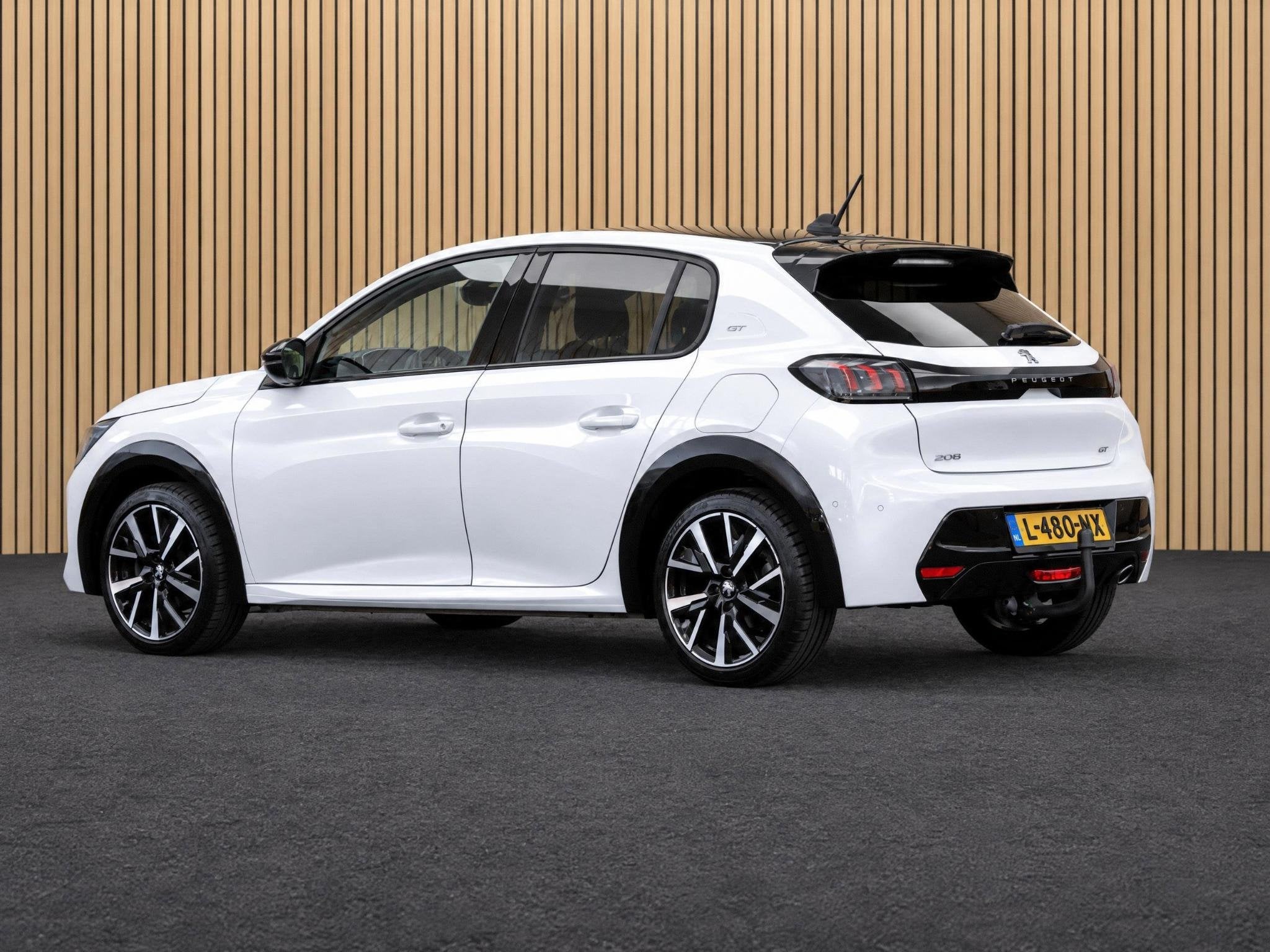 Peugeot 208 1.2 PureTech GT Pack | Navi / Camera / Climate, Auto's, Voorwielaandrijving, 12 maanden, Gebruikt, Euro 6