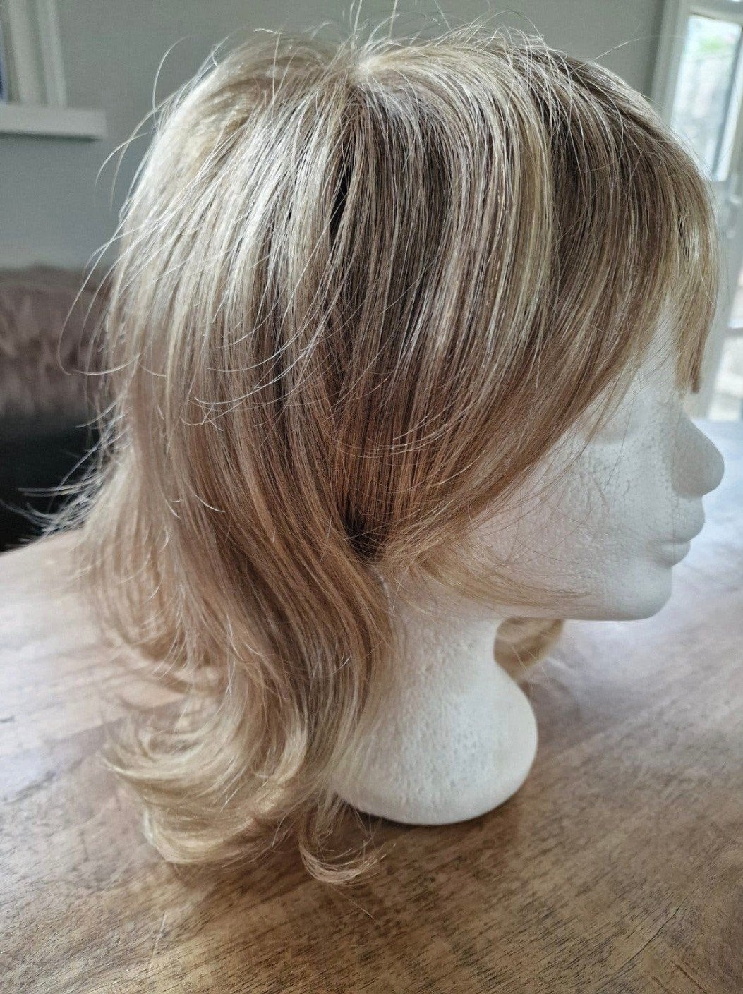 Gisela Mayer Haarwerk - Blond/Bruin Mix - Zo goed als nieuw, Ophalen of Verzenden