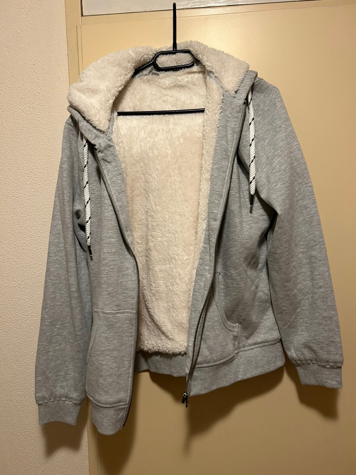 Damesvest mt: M met fleece, Ophalen of Verzenden, Zo goed als nieuw, Maat 38/40 (M), Grijs