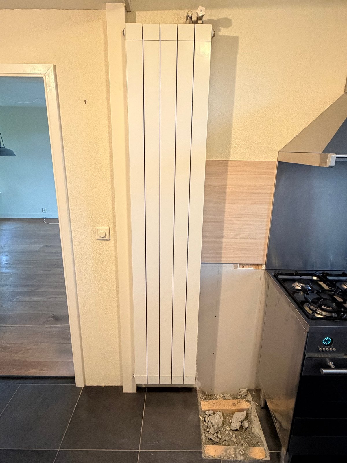 3 stuks verticale radiatoren - Gebruikt, Ophalen, Gebruikt, Radiator, Minder dan 60 cm