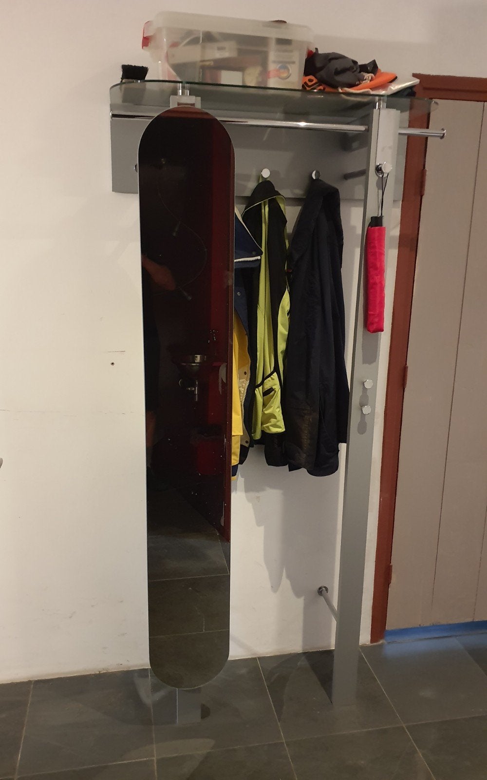 Moderne kapstok / garderobe met spiegel en glasplaat, Gebruikt, Metaal, 150 tot 200 cm, Ophalen