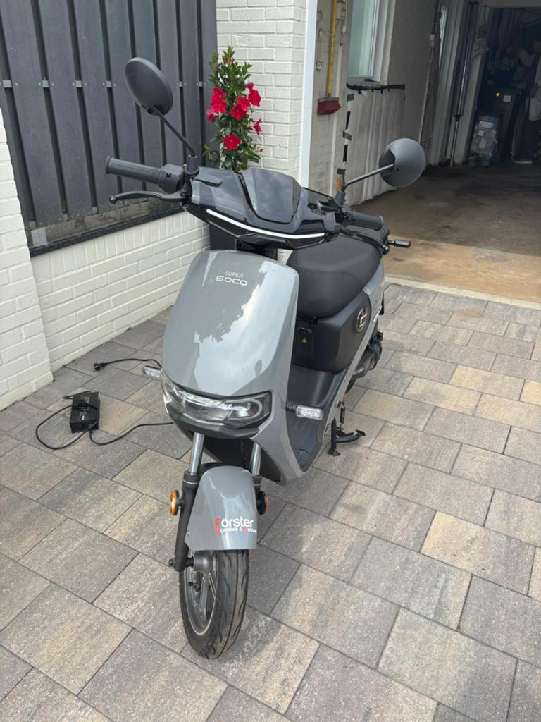 Supersoco mini elektrische scooter zgan 21km, Ophalen, Zo goed als nieuw, Overige typen, Overige merken