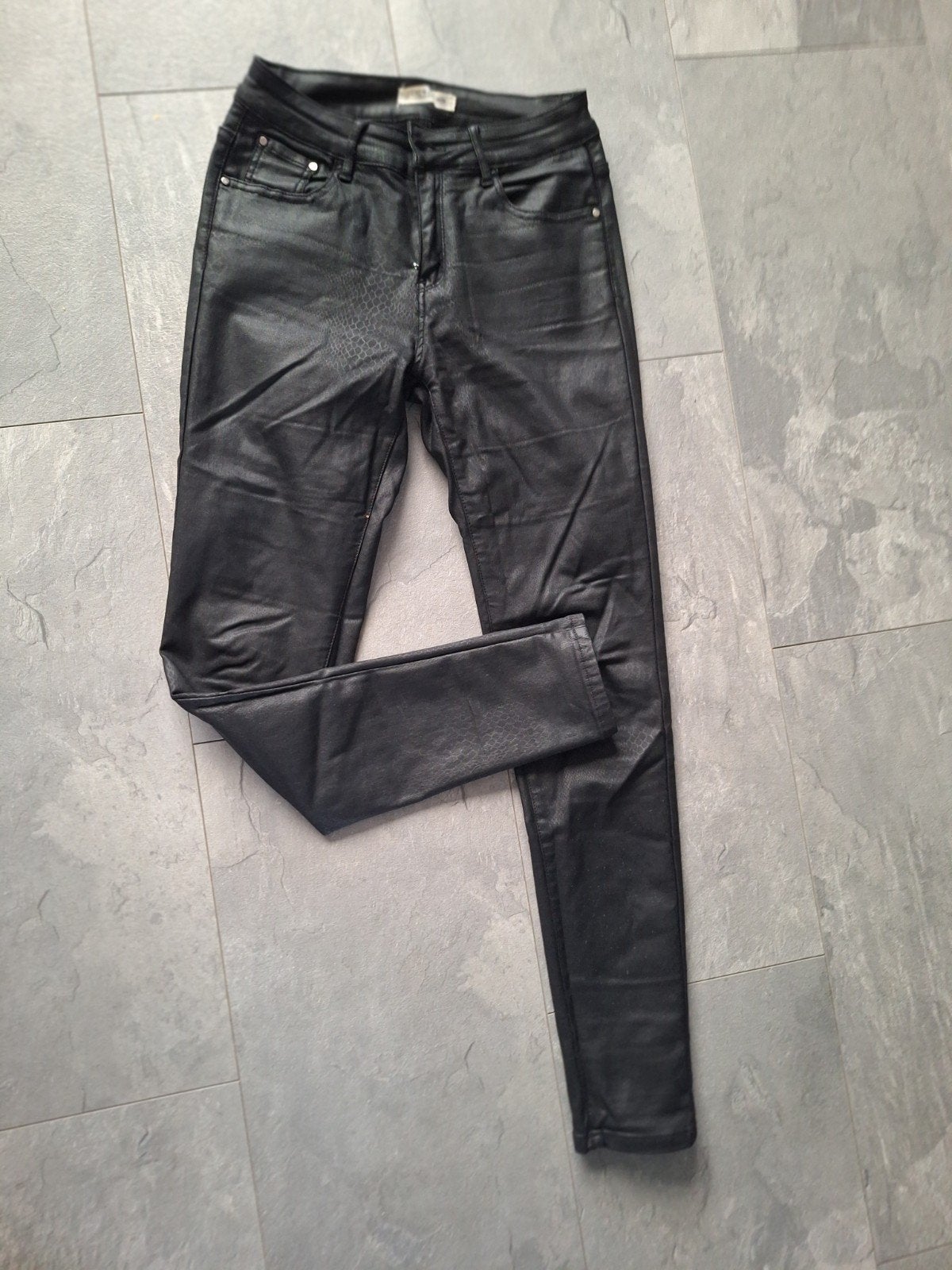 Zwarte leren broek met slangenprint - Zac & Zoe Jeans, Maat 38/40 (M), Zwart, Zac & Zoe Jeans, Ophalen of Verzenden