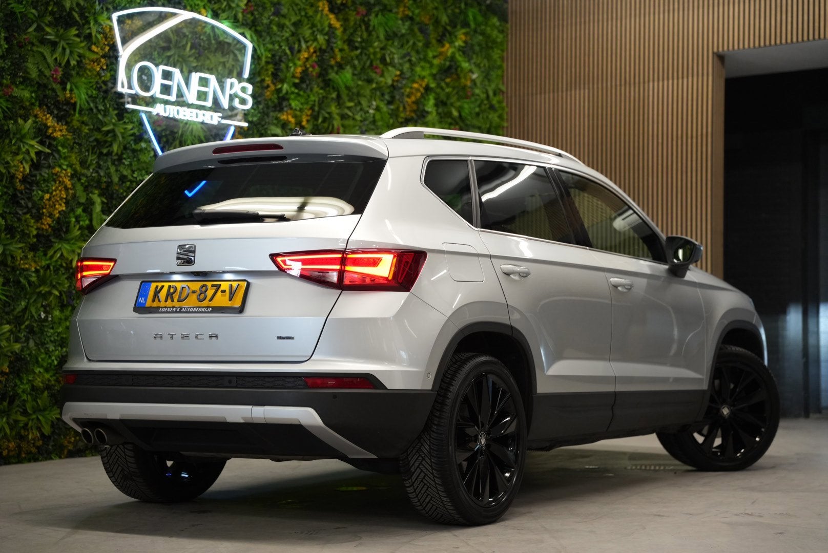 Seat ATECA 1.4 EcoTSI Xcellence 4DRIVE / CarPlay / SEAT Soun, Auto's, Seat, Automaat, Dealer onderhouden, Gebruikt, Euro 6