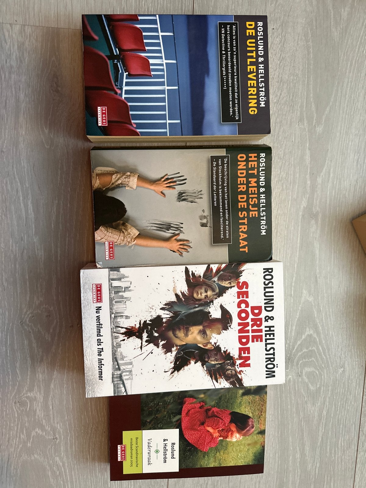 Roslund & Hellström boeken - 4 thrillers, Ophalen of Verzenden, Gelezen, Scandinavië