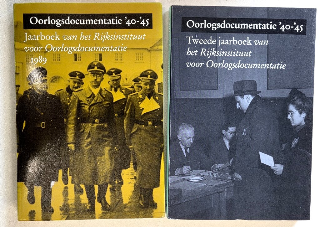 2 RIOD jaarboeken met oorlogsdocumentatie ’40-’45, Boeken, 20e eeuw of later, Verzenden, Zo goed als nieuw, RIOD