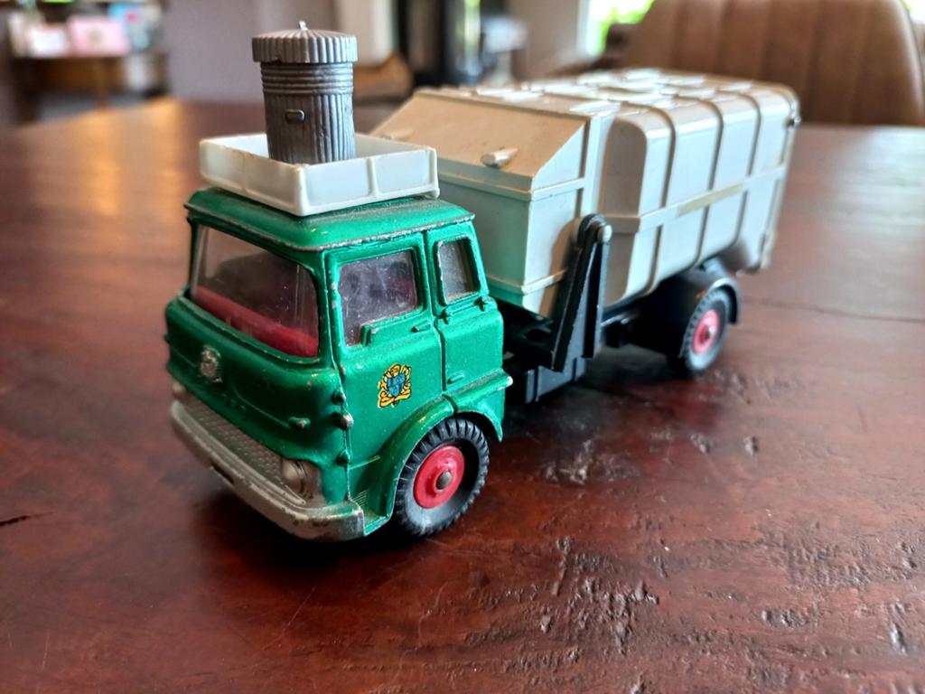 Oldebroek Dinky Toys #978 Bedford truck Vuilniswagen., Ophalen of Verzenden