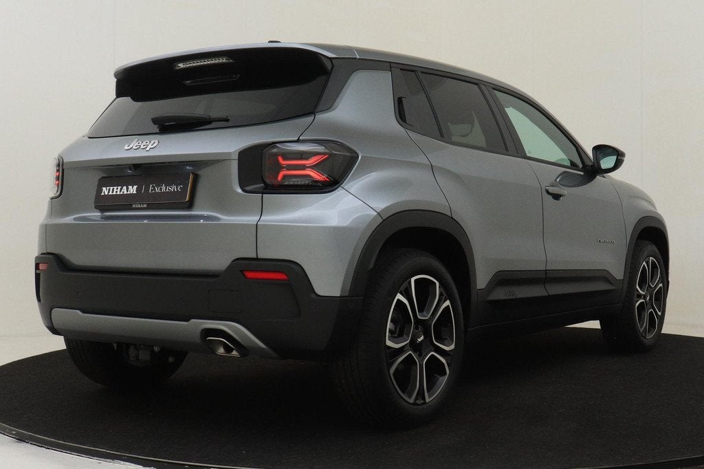Jeep Avenger 1.2 E-HYBRID LONGITUDE -WINTER PACK|CAMERA|JBL, Auto's, Jeep, 12 maanden, Stof, Gebruikt, Euro 6