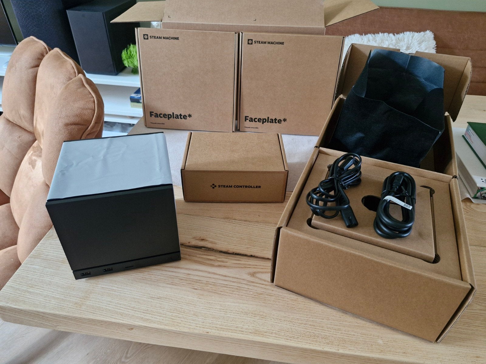 Nieuwe Steam Machine 2 TB met Steam Controller en Faceplates, Ophalen of Verzenden, Valve, Nieuw