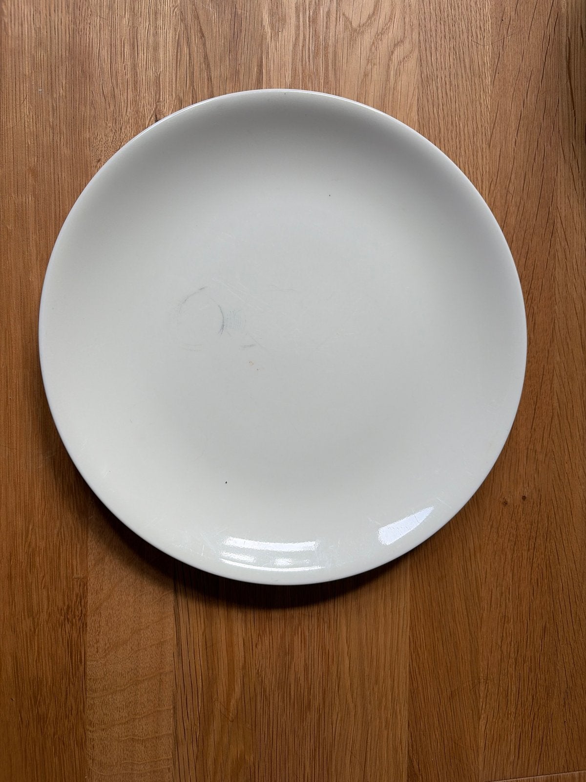 Wit bord van Arabia Finland, 30 cm, Keramiek, Ophalen of Verzenden, Bord(en), Modern