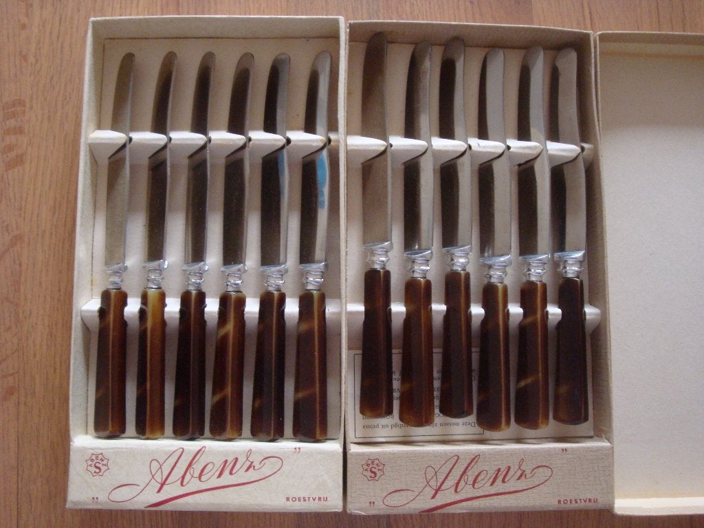 Twee sets van 6 vintage messen merk Abenz, Bestekset, Ophalen of Verzenden, Zo goed als nieuw, Rvs of Chroom