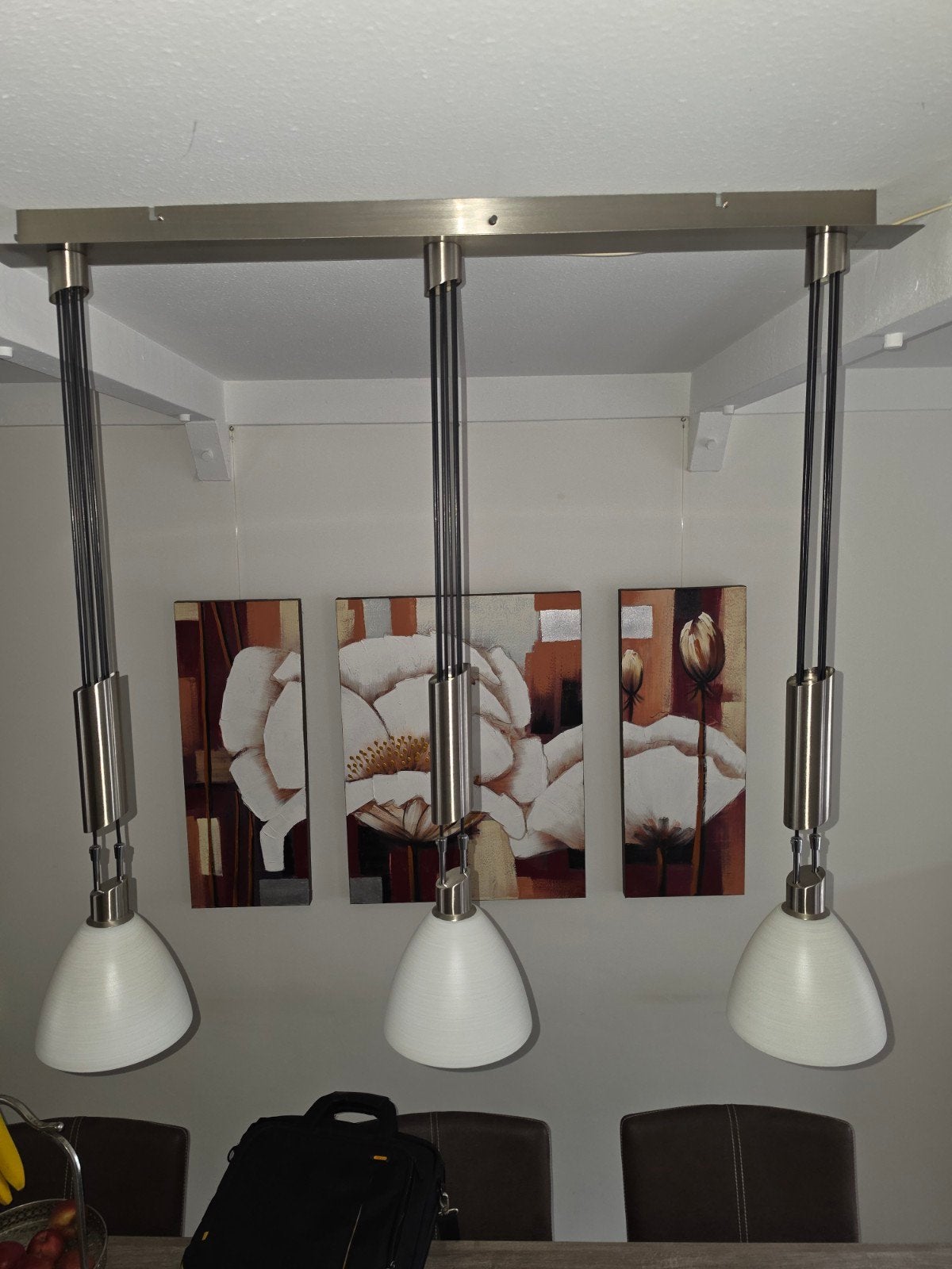 Moderne Hanglamp met 3 Opaalglazen Kappen - Verstelbaar, Ophalen, Zo goed als nieuw, Glas, E14 (klein)