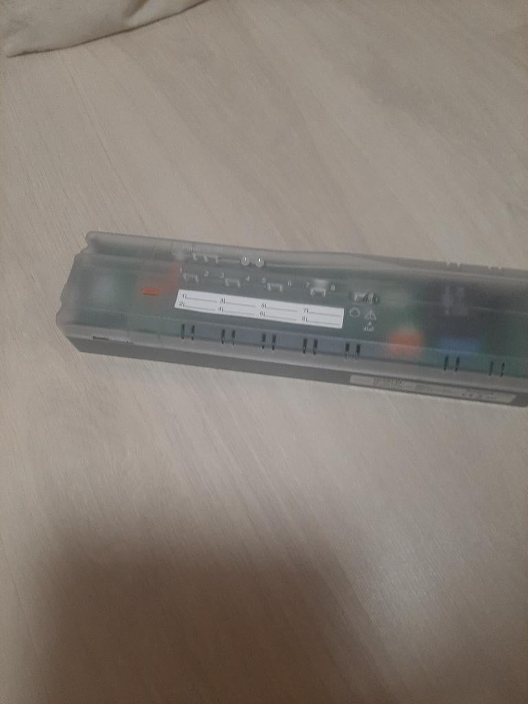 Honywell HCE 80 NL  Zoneregelaar nieuw incl Antenne HRA 80, Ophalen of Verzenden, Nieuw