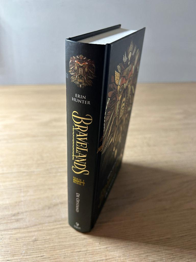 Bravelands de Opstand | Erin Hunter, Boeken, Ophalen of Verzenden, Zo goed als nieuw