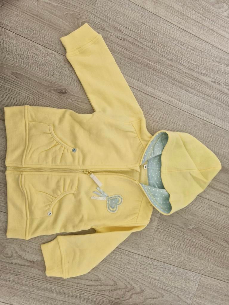 Geel vestje met capuchon en hartje mat 80, Ophalen of Verzenden